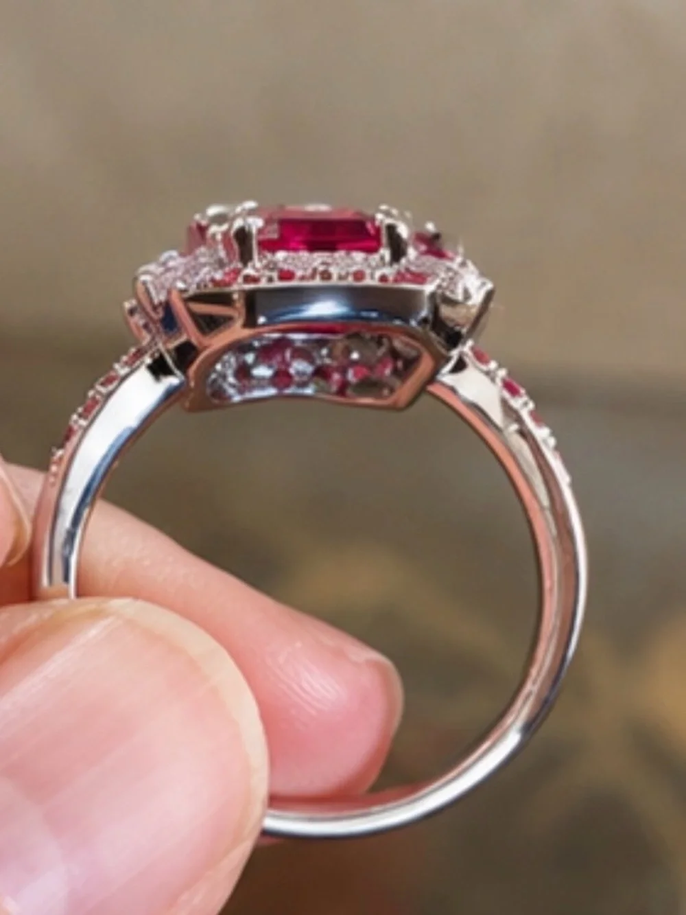 Mesmerized by Her Beauty Lab Ruby Corundum Ring SZ 9 NWOT Retired 25’
